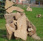Каменные глыбы