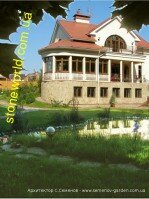 Отделка цоколя здания камнем песчаником